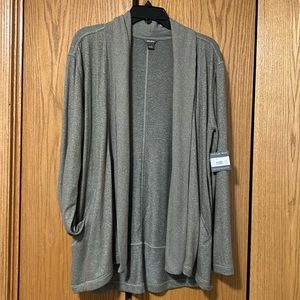 Eddie Bauer shrug. Heather olive. NWT. Large